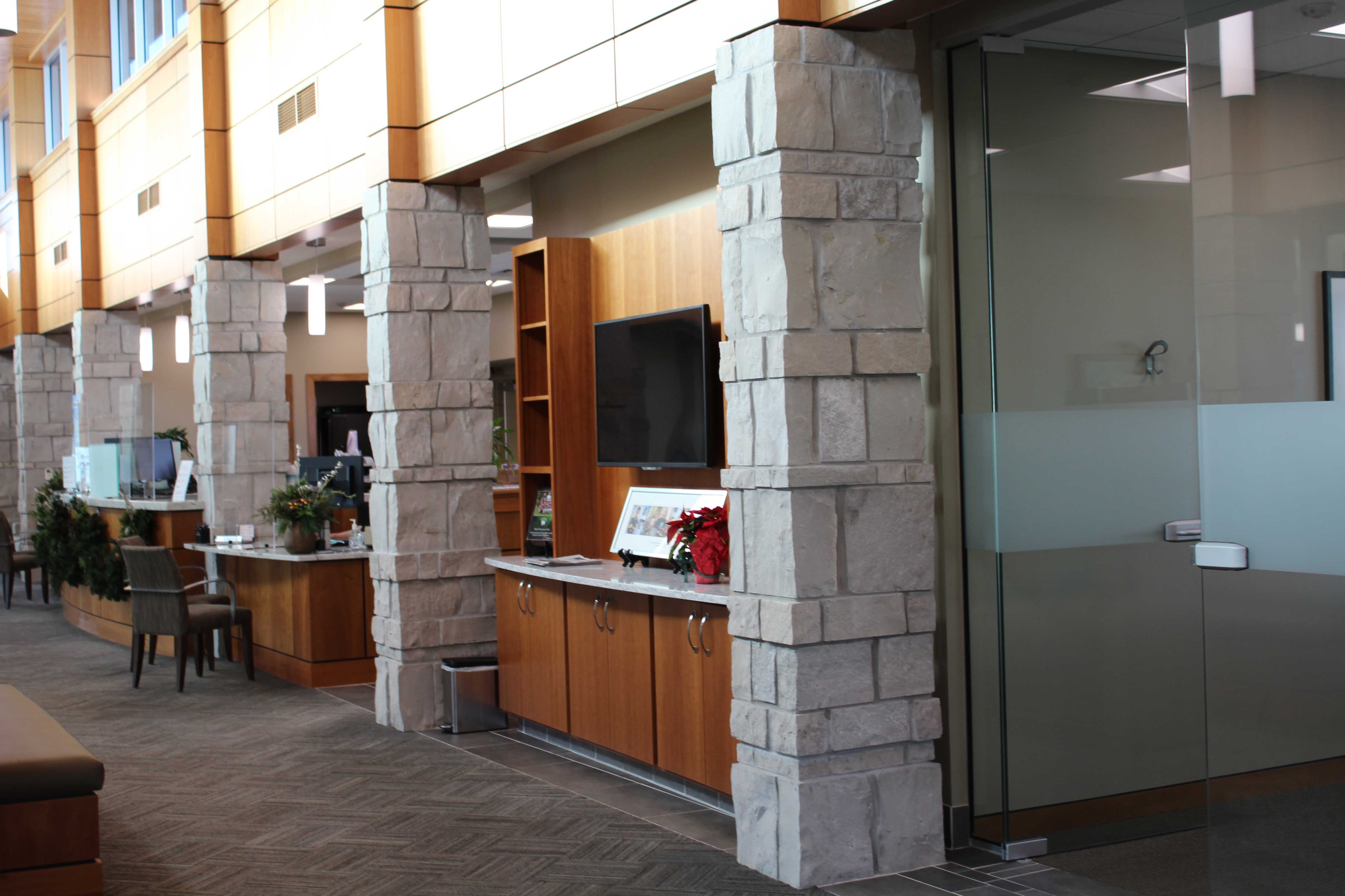 Bank First National - Grand Chute, WI - Lobby interior
