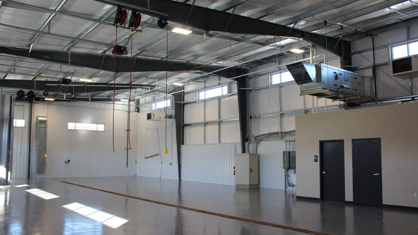 pre-engineered steel building