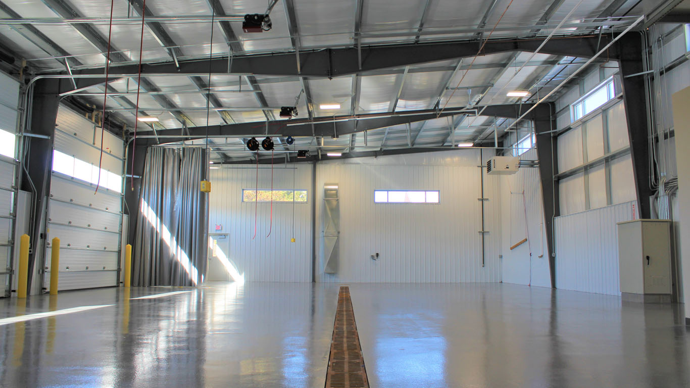 pre-engineered steel building