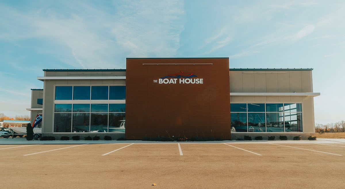 The boat house front