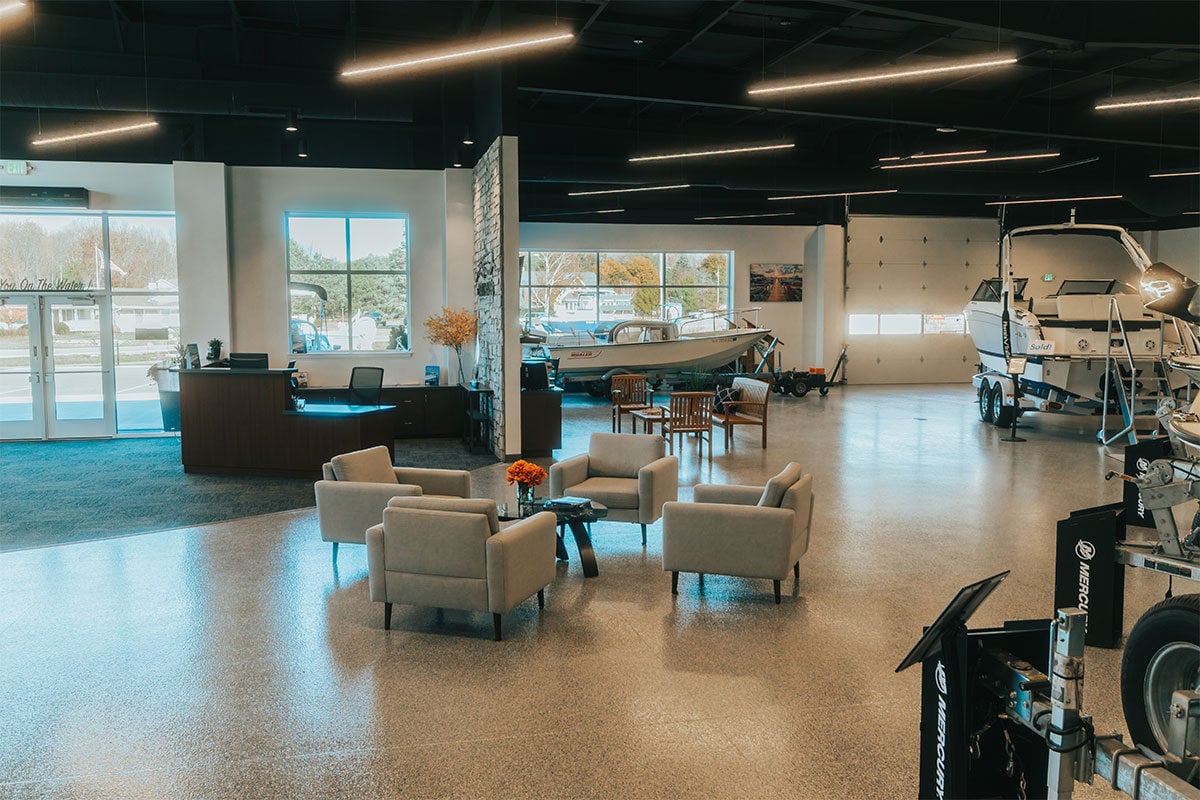 the-boat-house-inside-seating